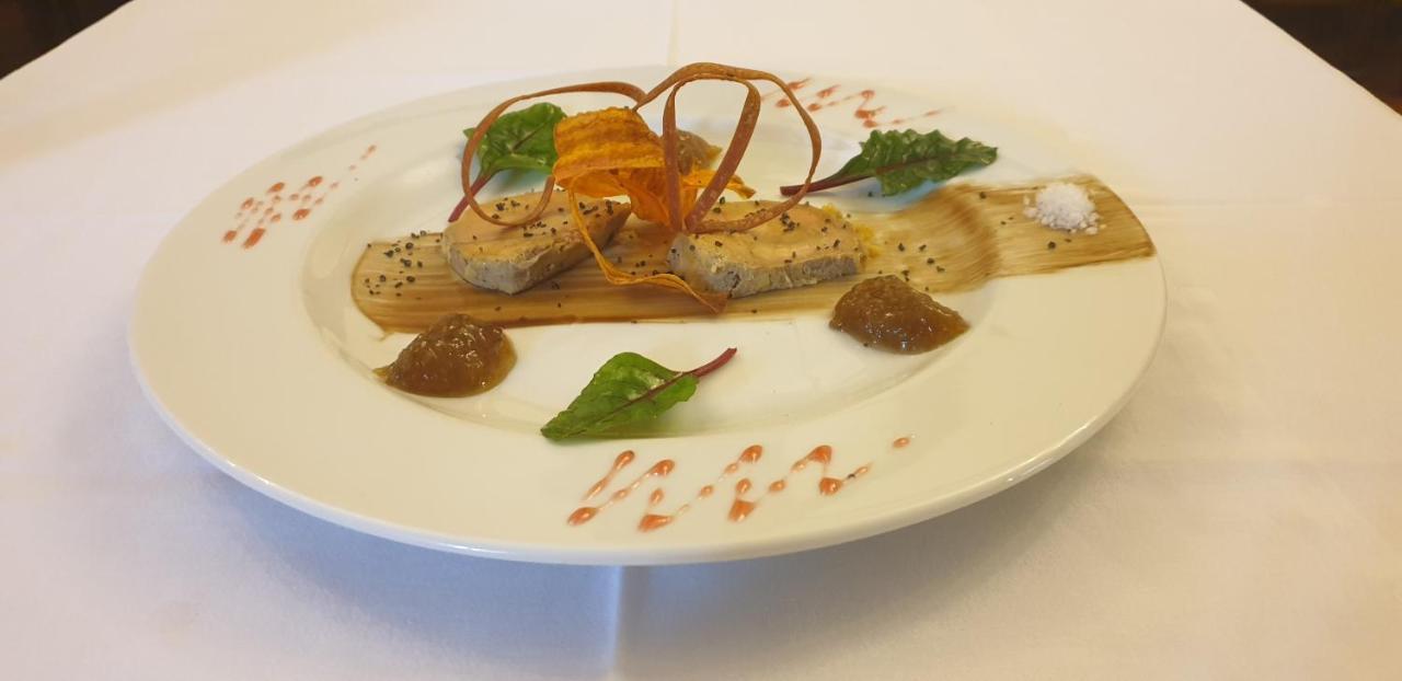 Hotel Restaurant De Seignelay Осер Экстерьер фото